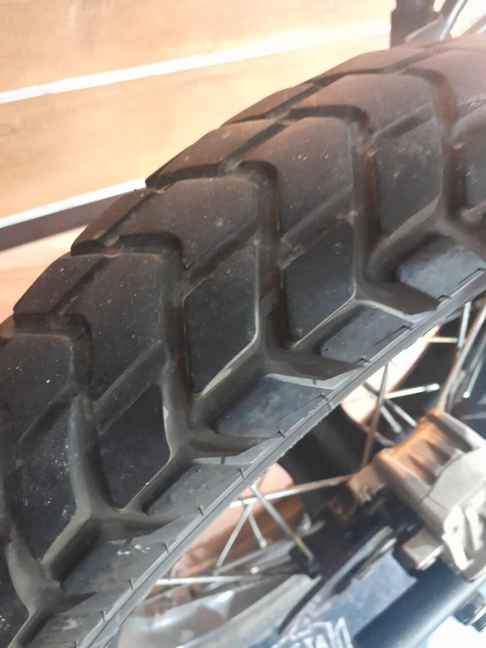 Royal Enfield Himalayan 411 (2017 - 20) (14)