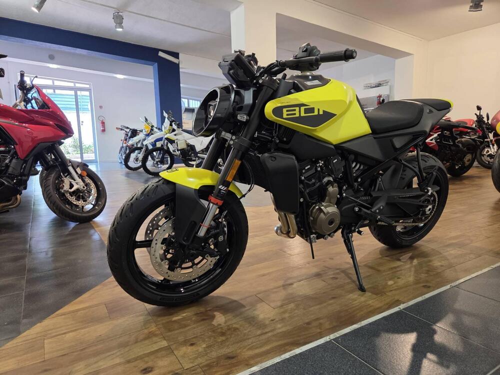 Husqvarna Vitpilen 801 L (2025 - 26) (5)