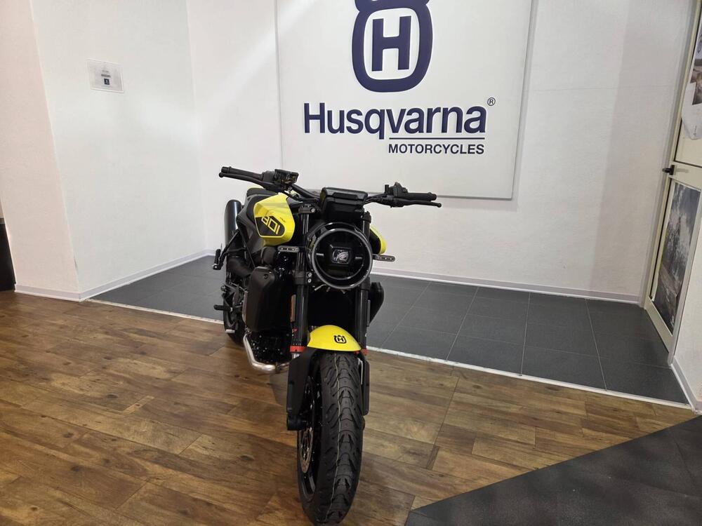Husqvarna Vitpilen 801 L (2025 - 26) (10)