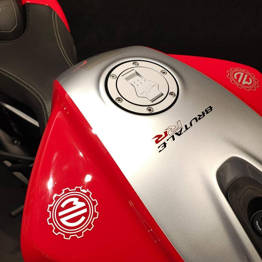 MV Agusta Brutale 800 RR Ottantesimo (2025) (4)