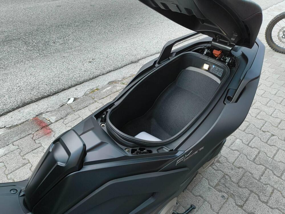 Kymco AK 575 Premium (2025) (8)