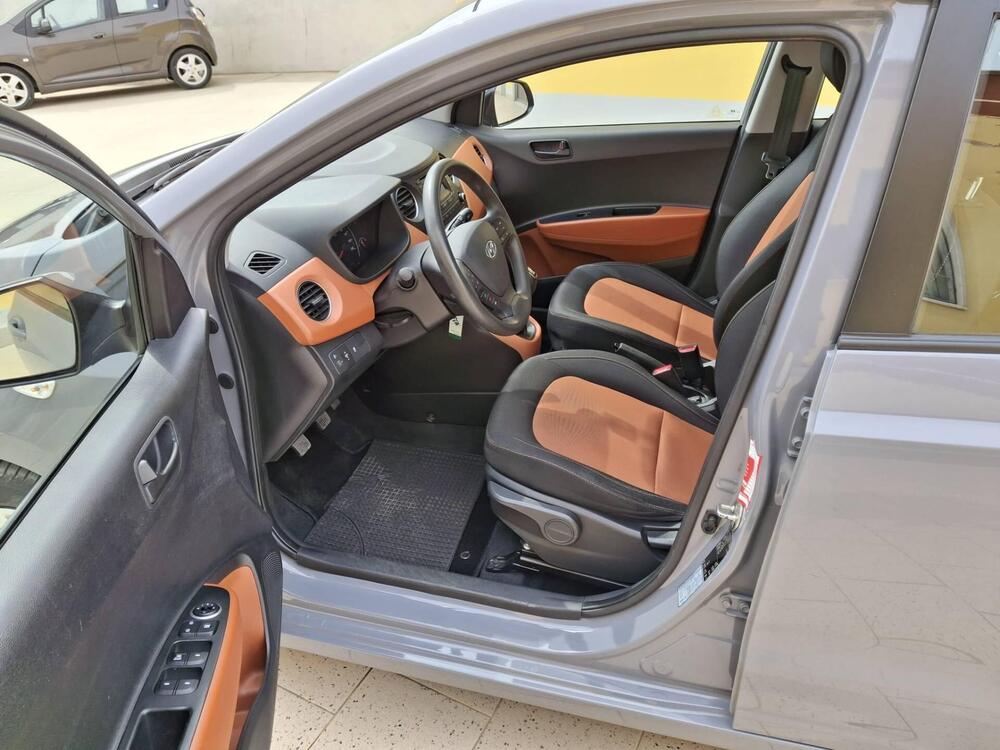 Hyundai i10 usata a Foggia (7)