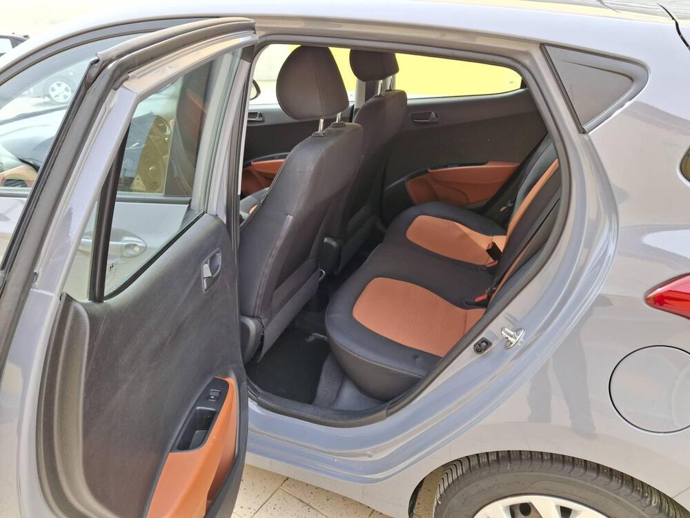 Hyundai i10 usata a Foggia (9)