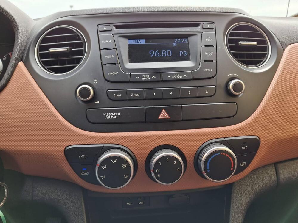 Hyundai i10 usata a Foggia (13)