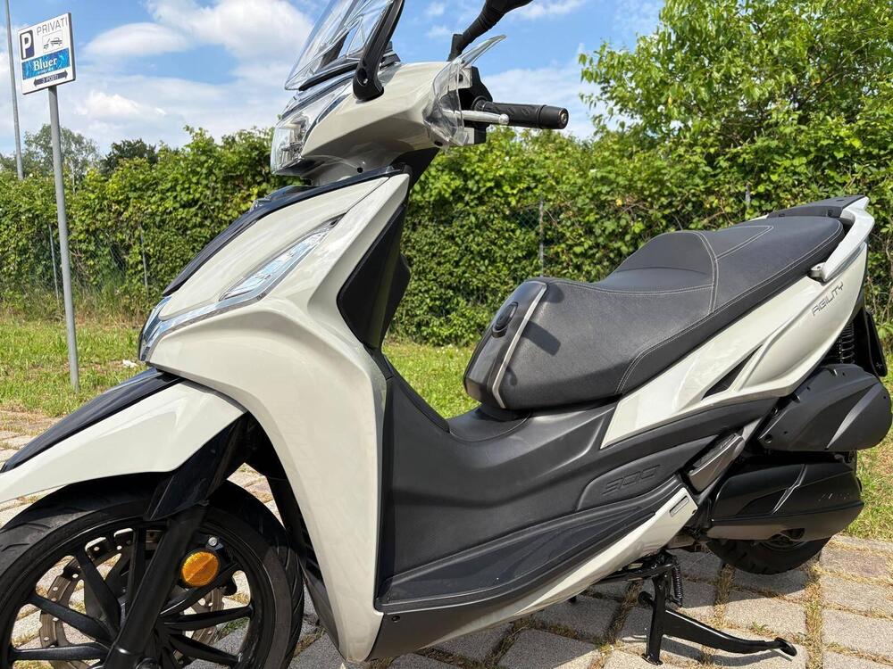 Kymco Agility 300i Noodoe (2020) (5)