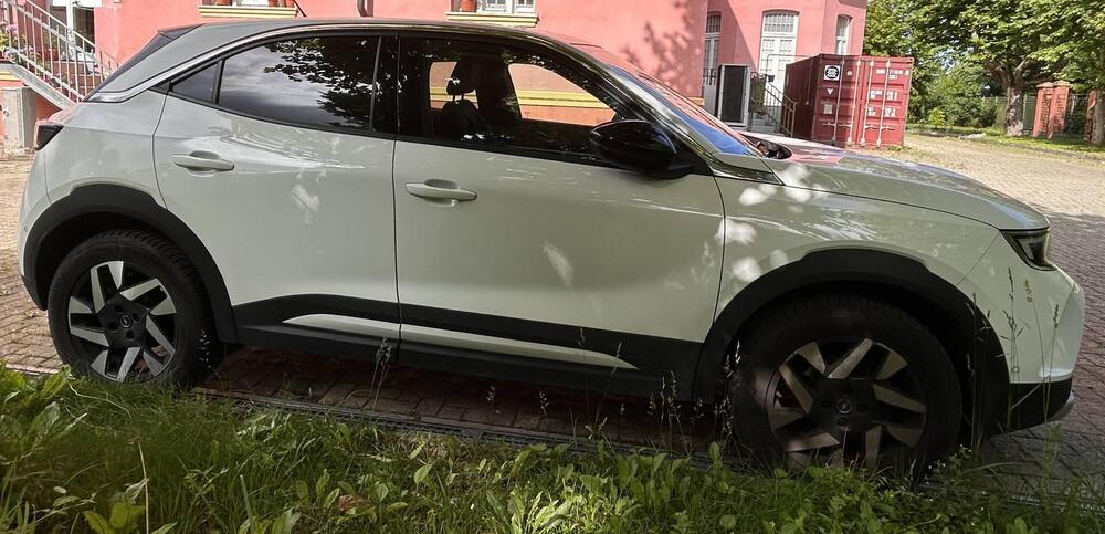 Opel Mokka usata a Genova (4)