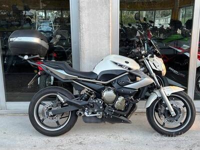 Yamaha XJ6 (2008 - 15) usata