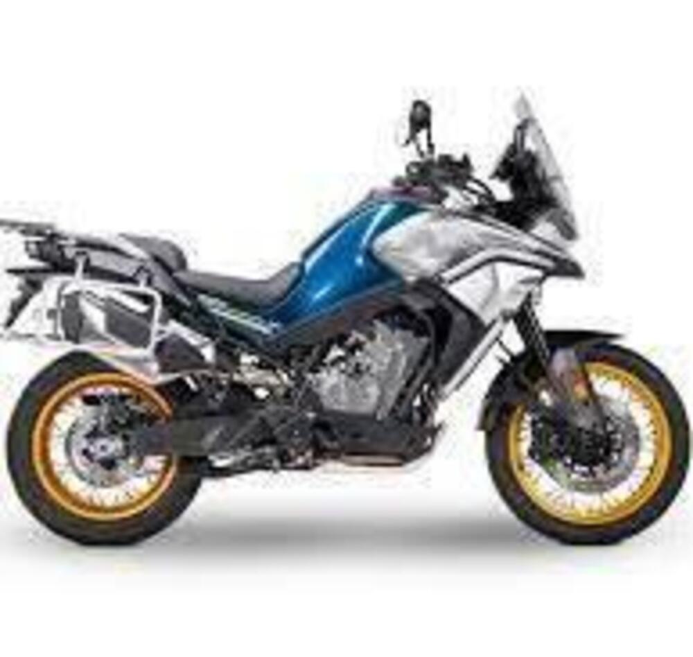 CFMOTO 700MT Adventure (2025 - 26)