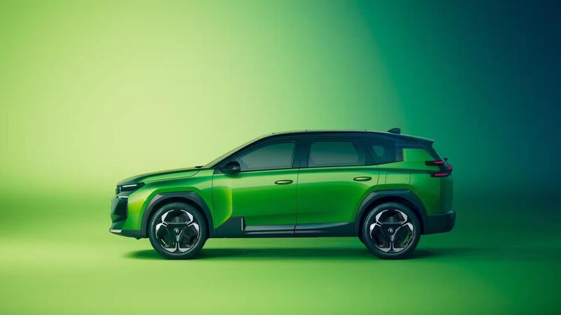 Il design laterale della nuova Citro&euml;n C5 Aircross
