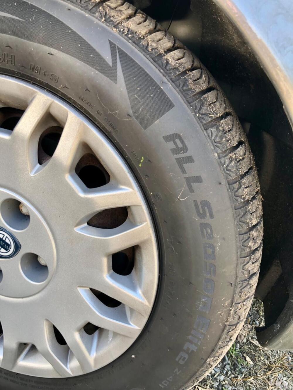 Lancia Ypsilon usata a Pavia (6)