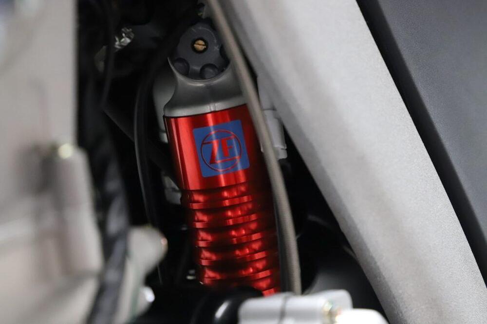 AJP PR7 650 Adventure (2021 - 24) (8)