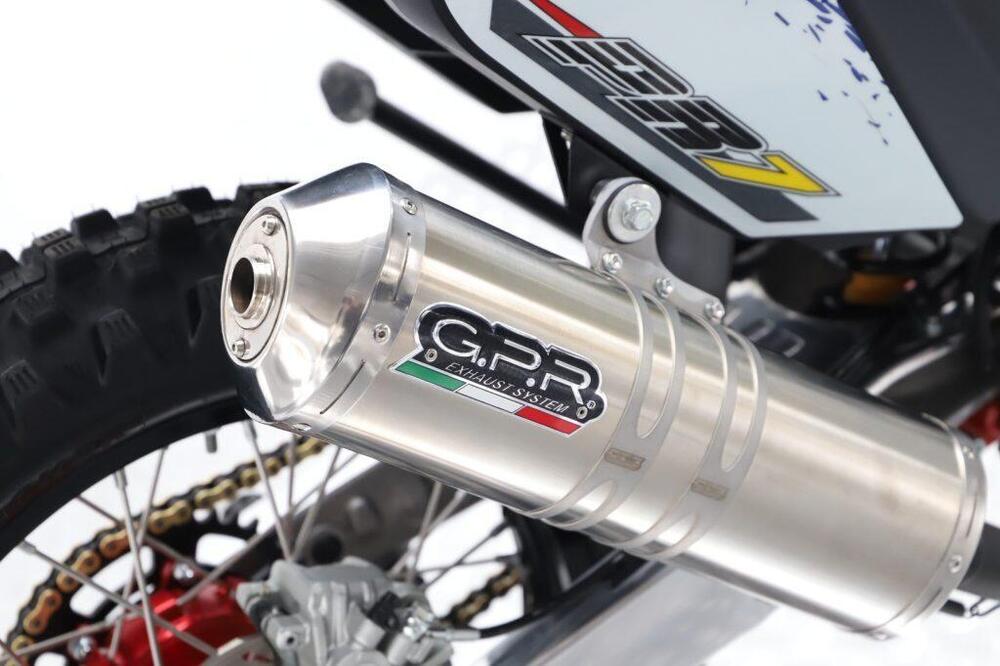 AJP PR7 650 Adventure (2021 - 24) (3)