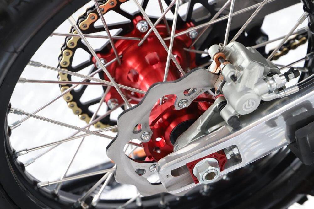 AJP SPR 310R Enduro (2023 - 26) (13)