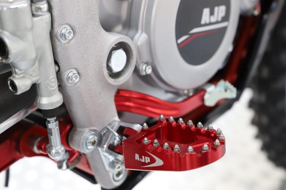 AJP SPR 310R Enduro (2023 - 26) (11)