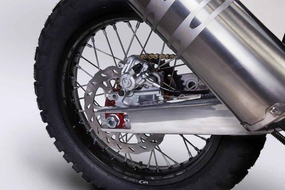 AJP PR7 650 Adventure (2021 - 24) (10)