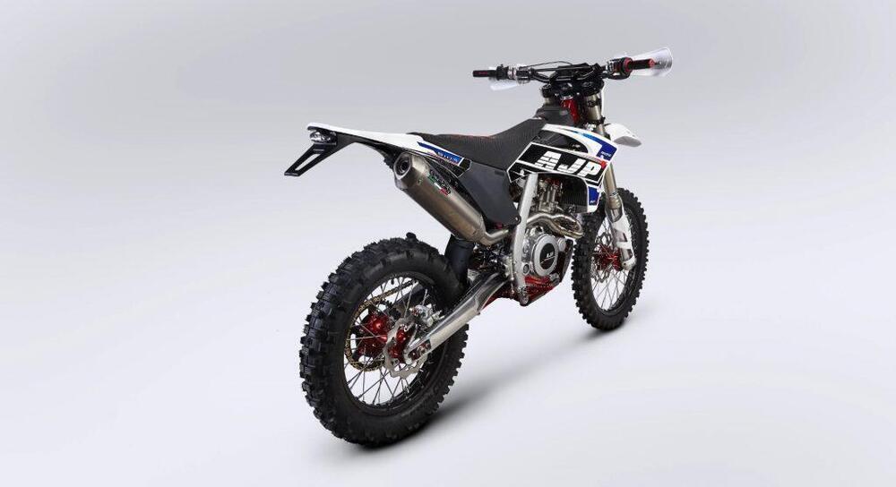 AJP SPR 510R Enduro (2023 - 26) (4)