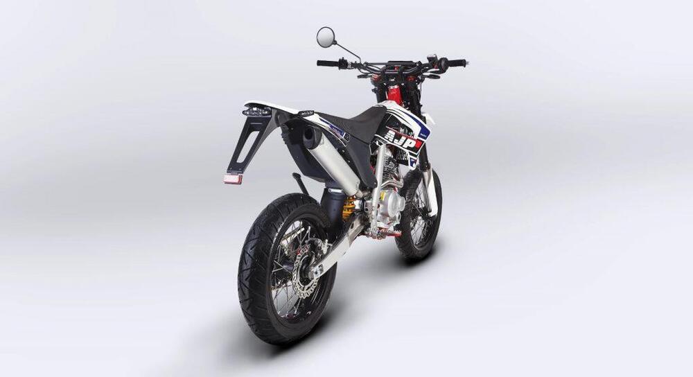 AJP SPR 125 Supermoto (2023 - 25) (4)
