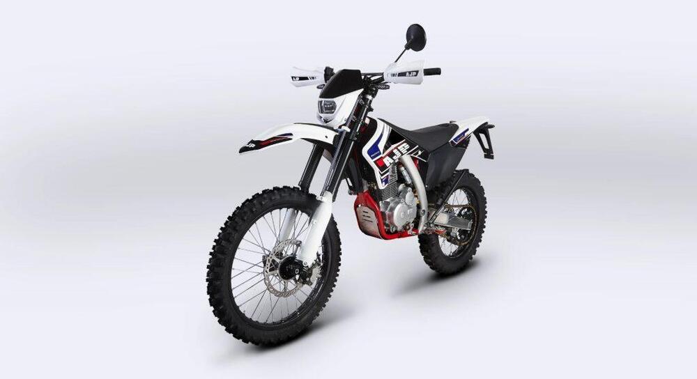 AJP SPR 240 Enduro (2023 - 25) (3)