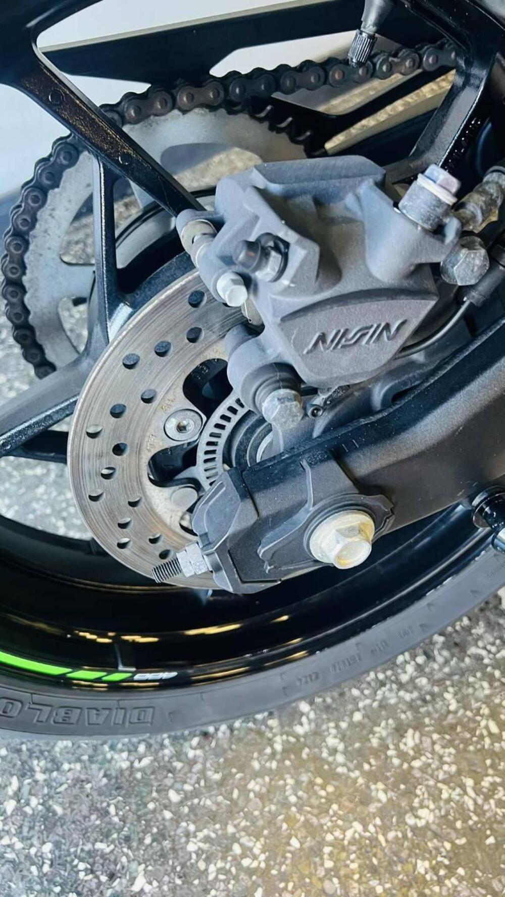 Kawasaki Ninja ZX-4RR (2024 - 26) (12)