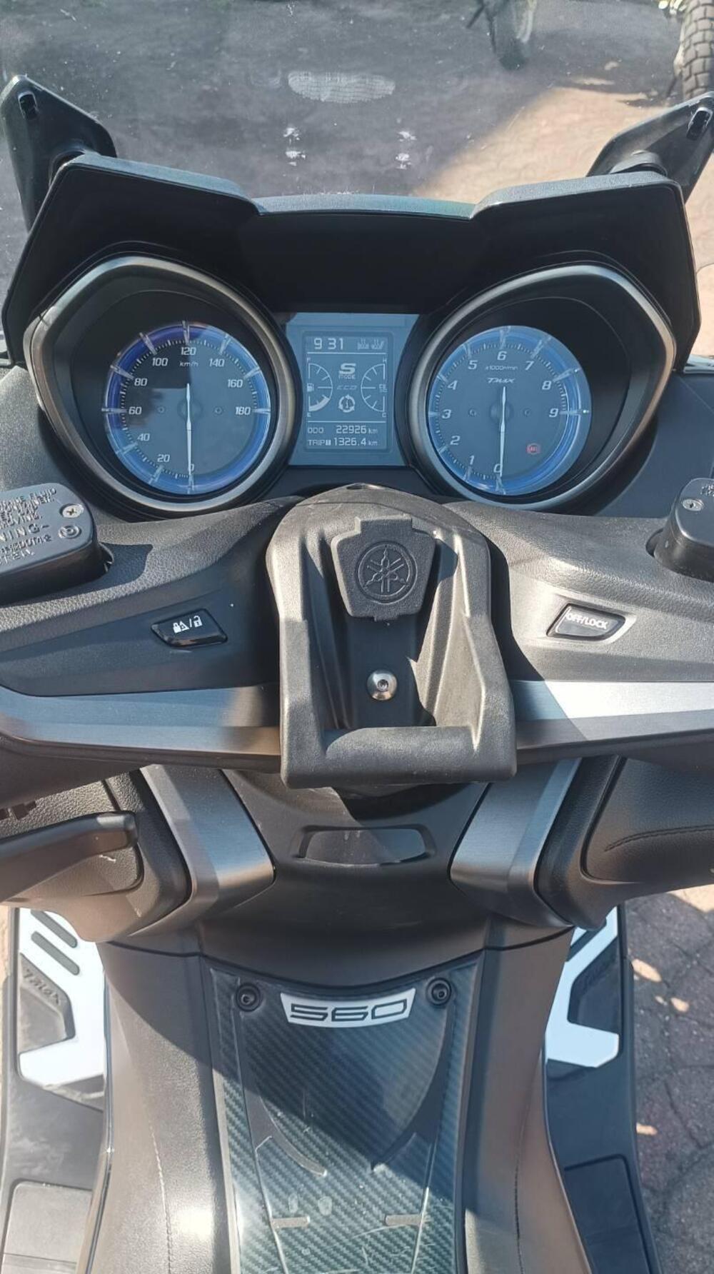 Yamaha T-Max 560 (2020 - 21) (3)