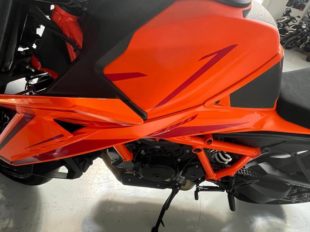 KTM 1390 Super Duke R EVO (2024 - 26) (6)