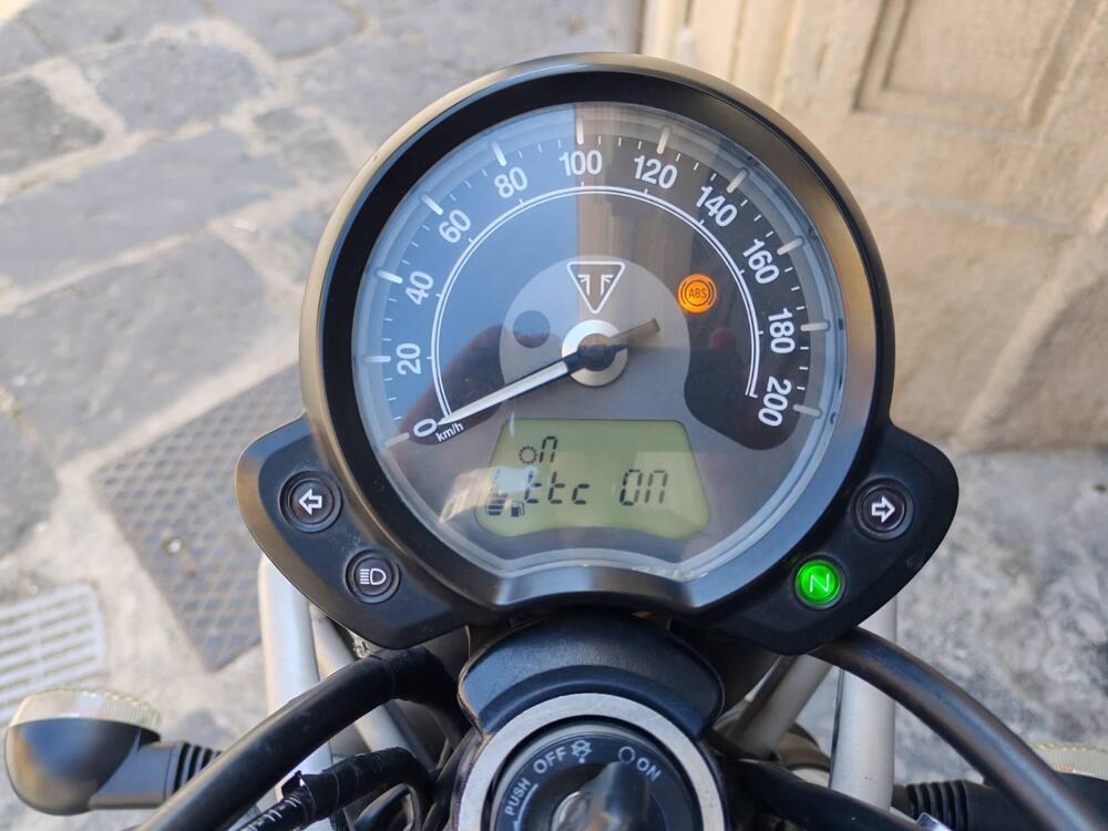 Triumph Street Scrambler 900 (2017 - 18) (5)