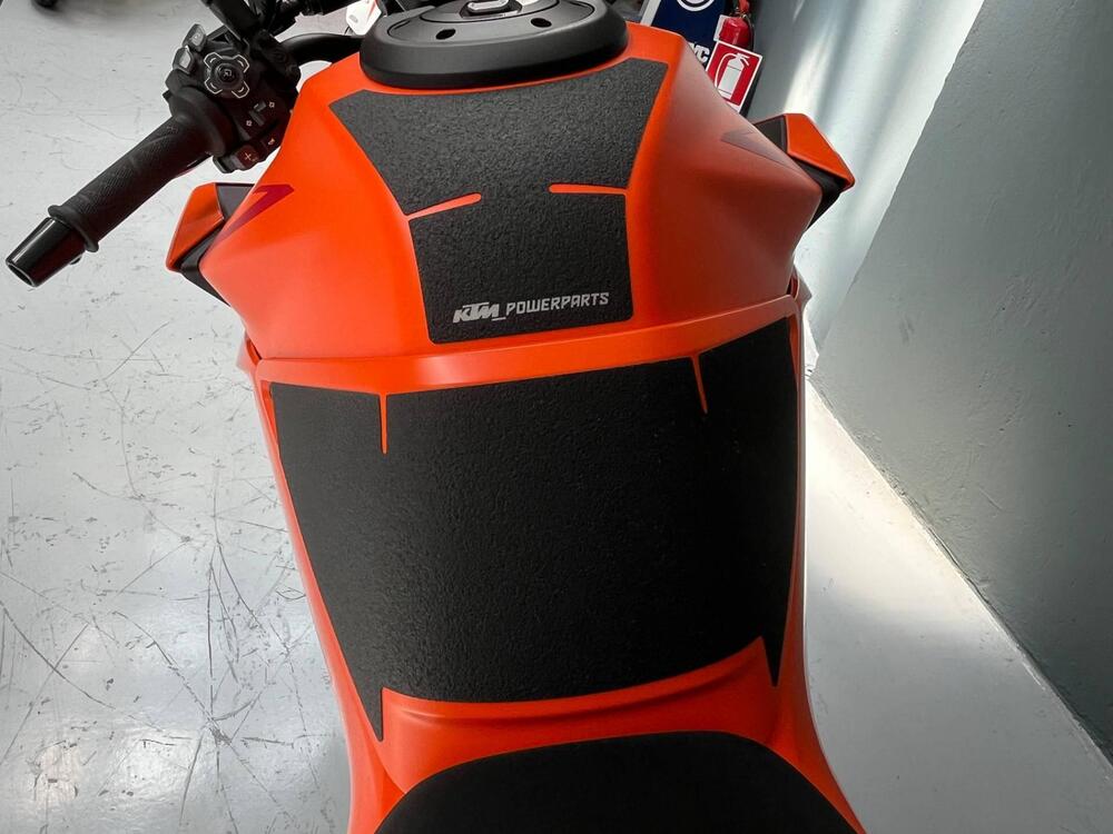 KTM 1390 Super Duke R EVO (2024 - 26) (8)