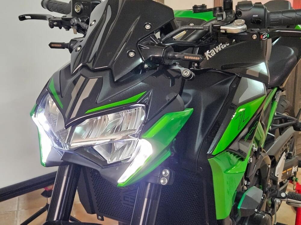 Kawasaki Z 900 (2021 - 24) (7)
