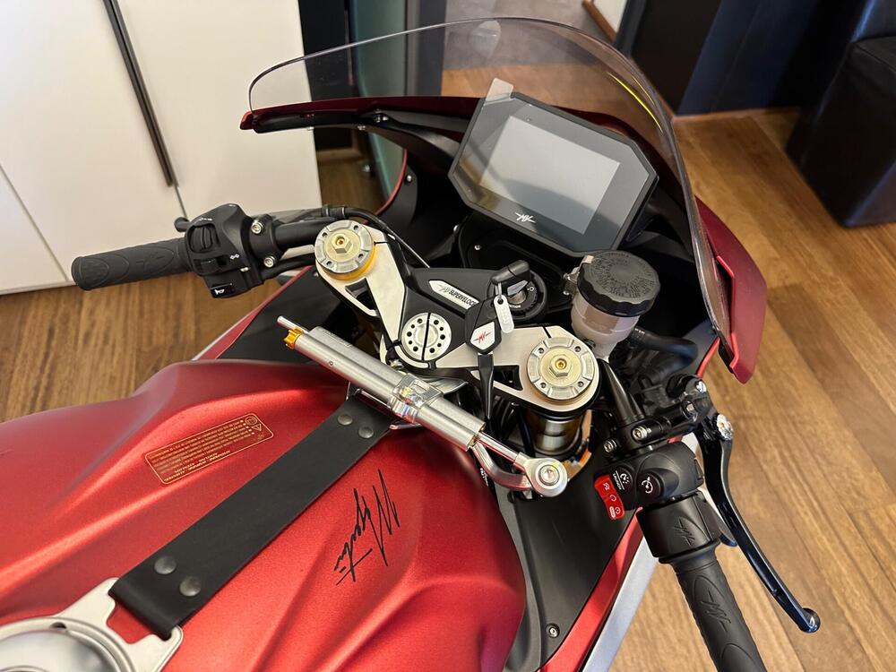 MV Agusta Superveloce 800 Ago (2021 - 23) (14)