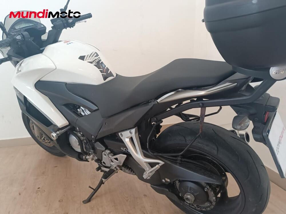 Honda VFR 800 (2002 - 05) (10)