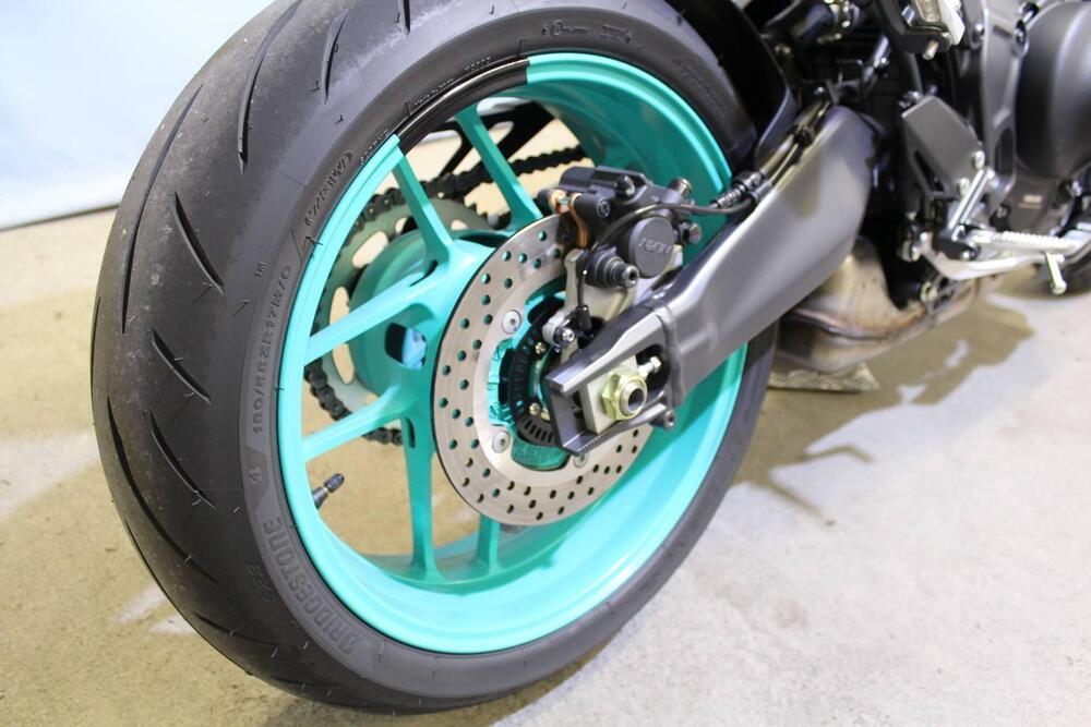 Yamaha MT-09 Y-AMT (2024 - 26) (6)