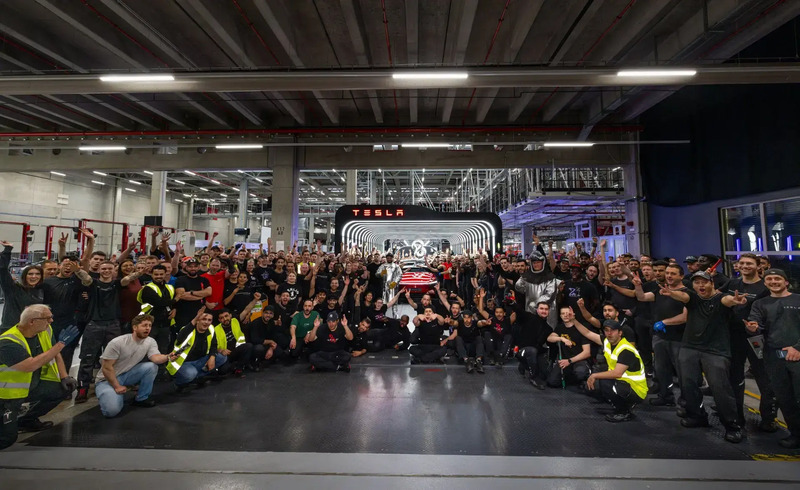 La foto originale comparsa sui social e ripostata da Elon Musk con i complimenti