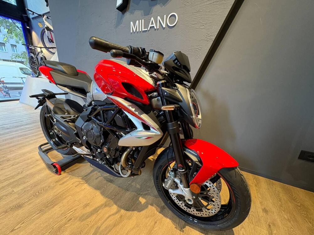 MV Agusta Brutale 800 RR Ottantesimo (2025) (5)