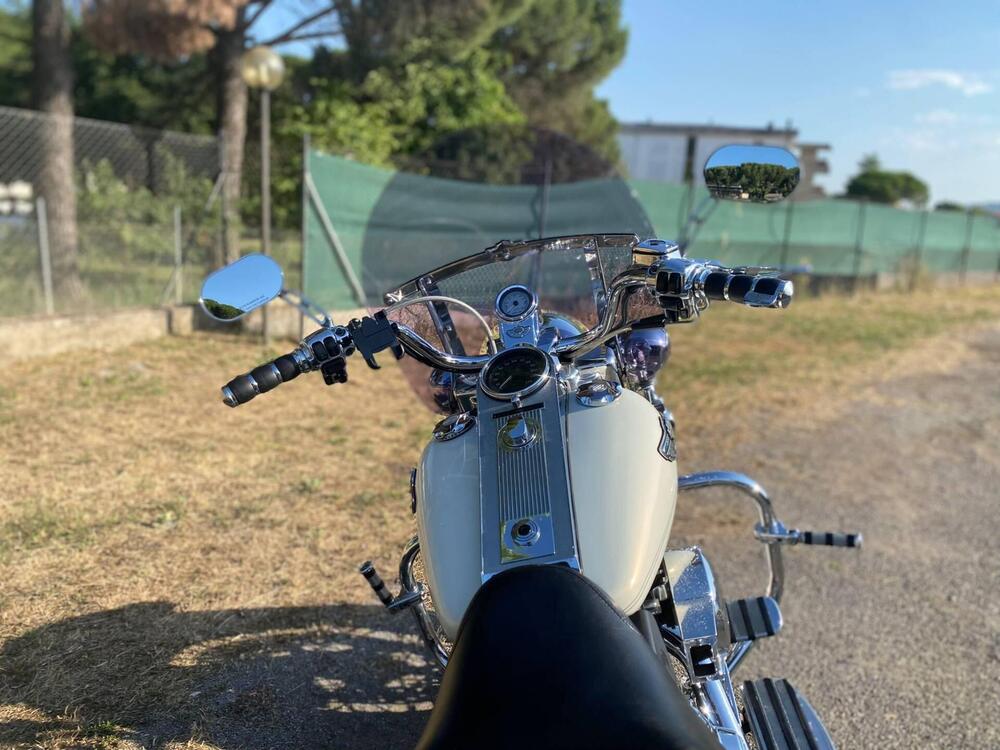 Harley-Davidson 1450 Road King Classic (2003 - 05) - FLHRCI (6)