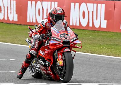 MotoGP 2025. GP dei Paesi Bassi ad Assen. Pecco Bagnaia, 5° al venerdì girando da solo: Strategia diversa