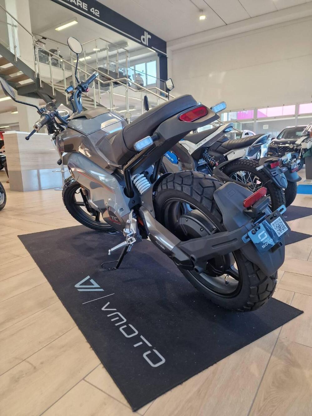 VMoto TC Wanderer (2024 - 25) (3)
