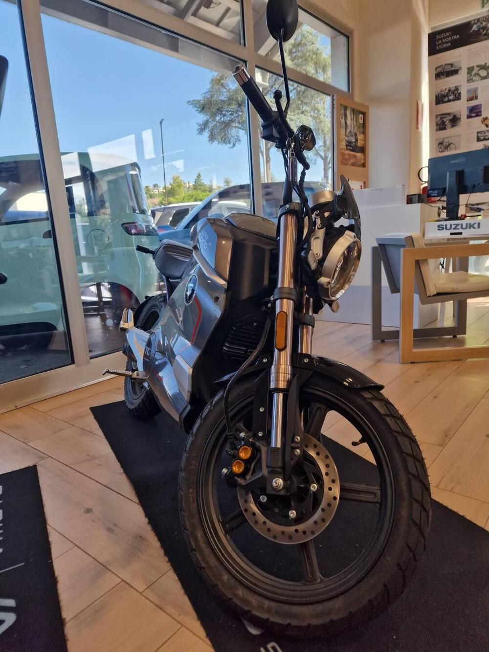 VMoto TC Wanderer (2024 - 25) (2)