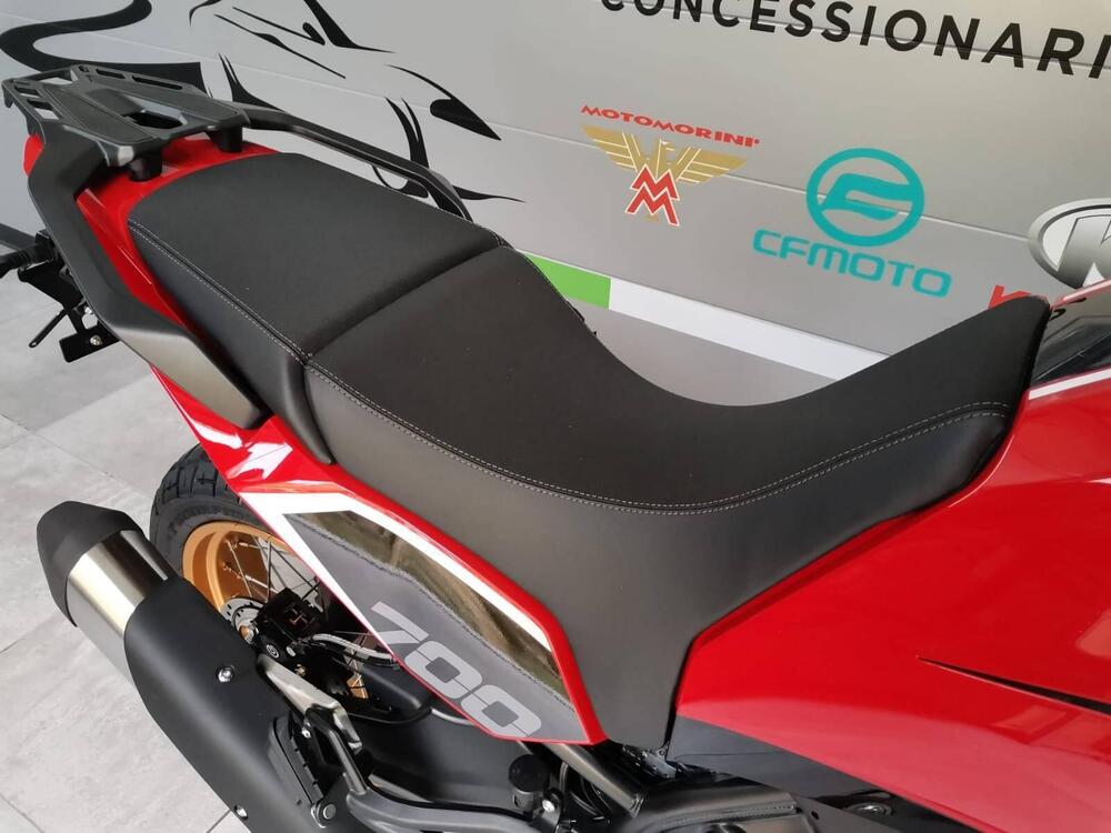 Moto Morini X-Cape 700 Gold Edition (2025) (15)