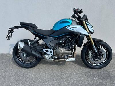 QJ Motor SRK 600 (2025) nuova