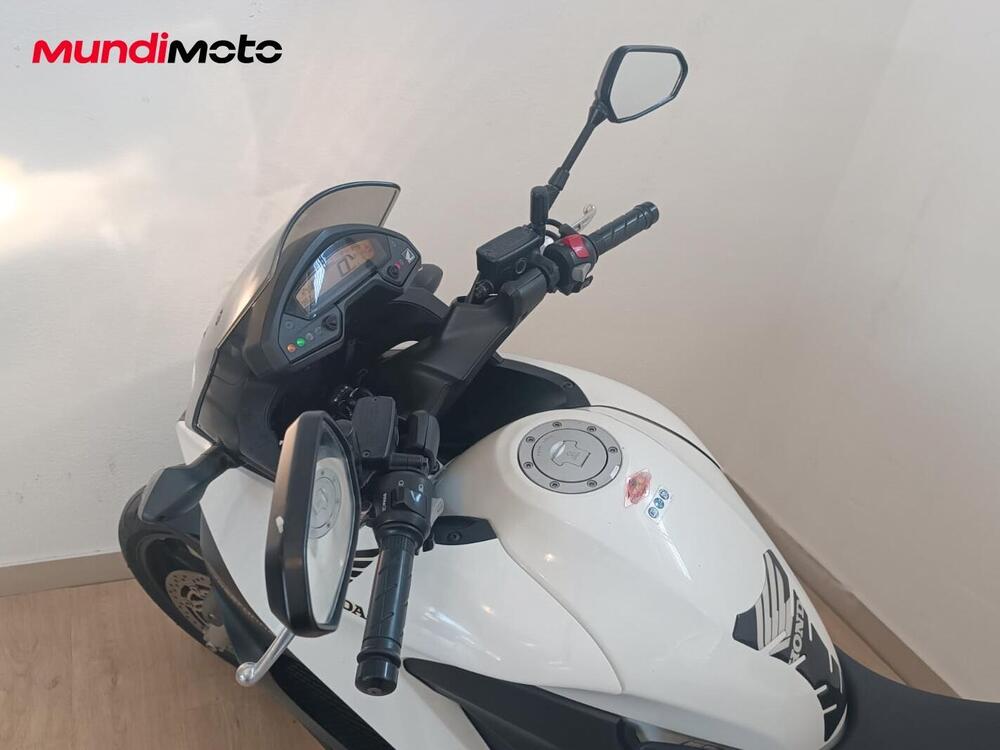 Honda VFR 800 (2002 - 05) (11)