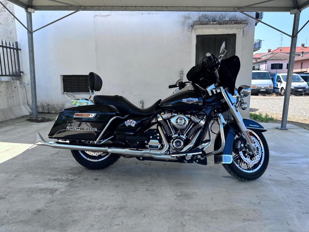 Harley-Davidson 107 Road King (2017) - FLHR (5)