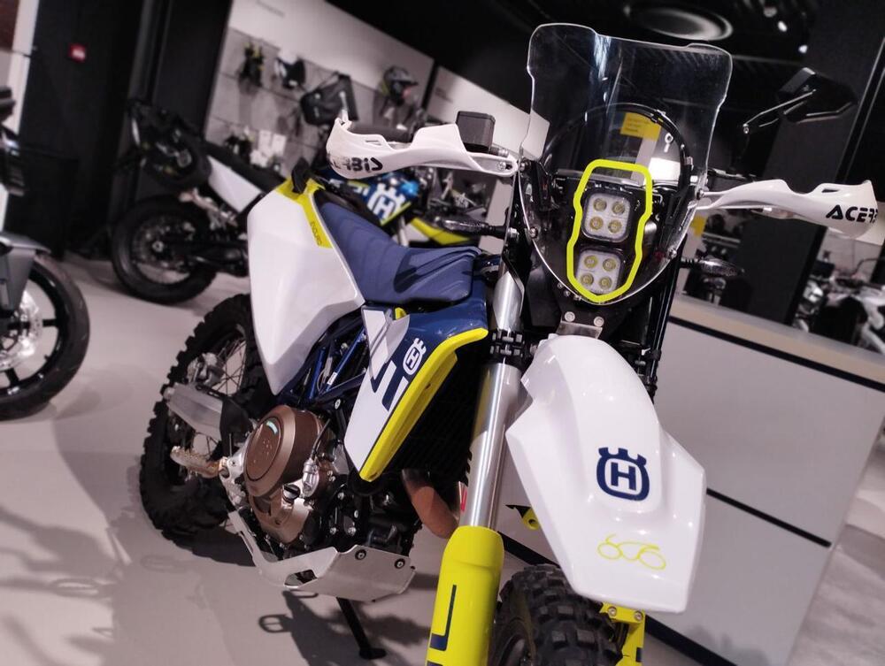 Husqvarna 701 Enduro (2023 - 25) (3)