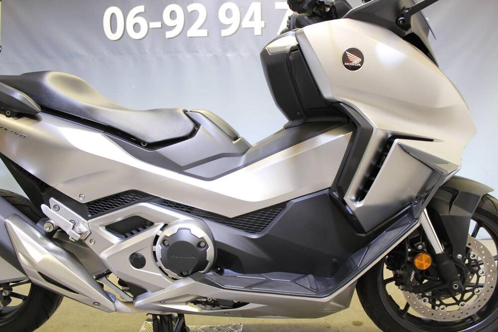 Honda Forza 750 DCT (2021 - 24) (9)