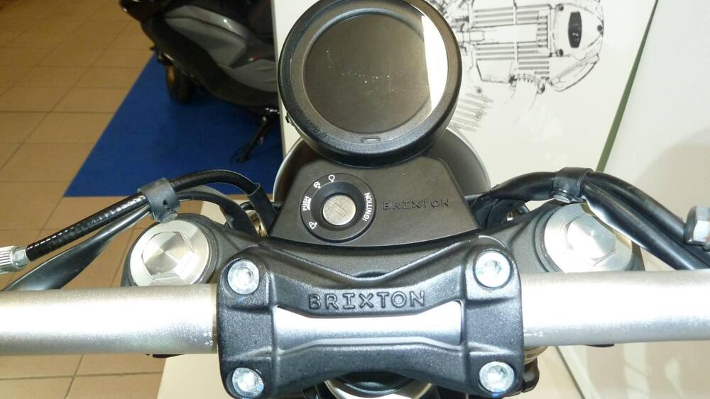 Brixton Motorcycles Cromwell 1200 (2022 - 25) (5)