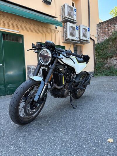 Husqvarna Vitpilen 401 (2018 - 19) usata