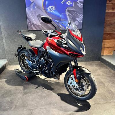 MV Agusta Turismo Veloce 800 Lusso (2021 - 22) usata