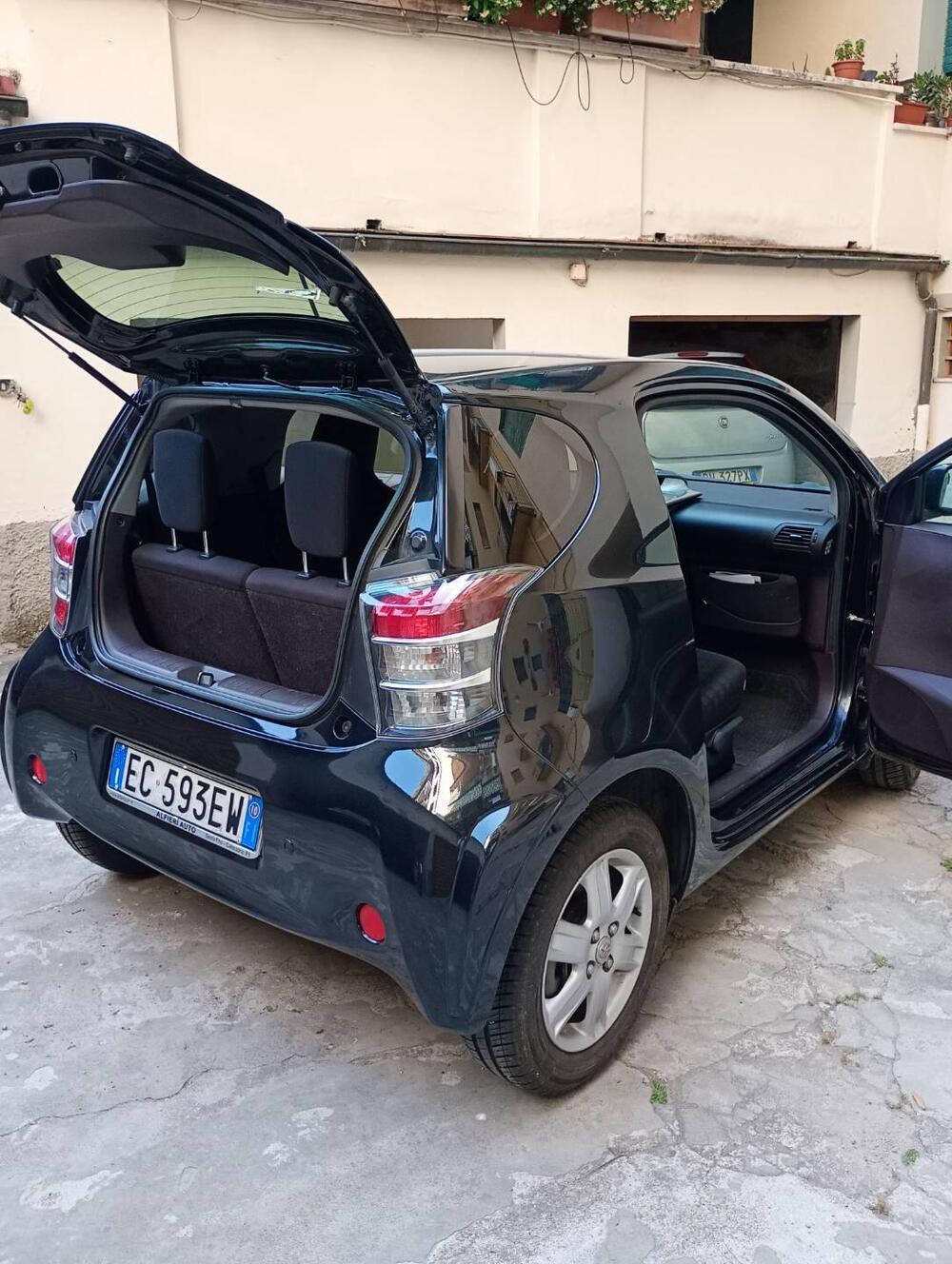 Toyota iQ usata a Firenze (6)
