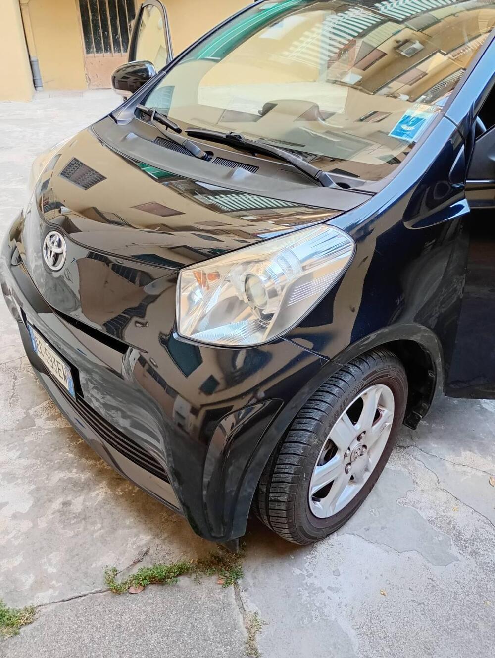 Toyota iQ usata a Firenze (10)
