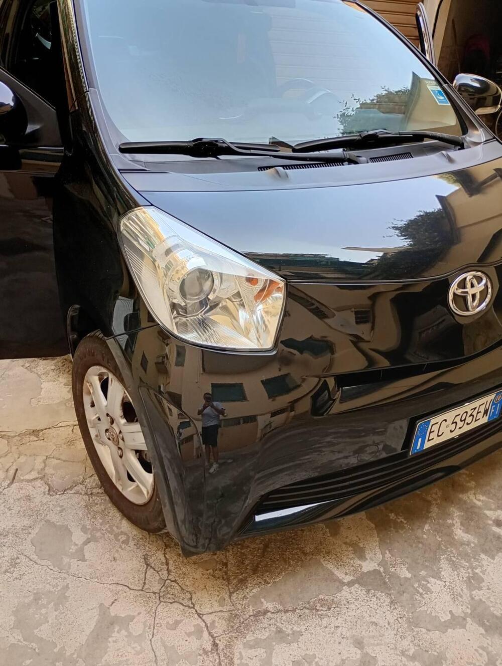 Toyota iQ usata a Firenze (11)