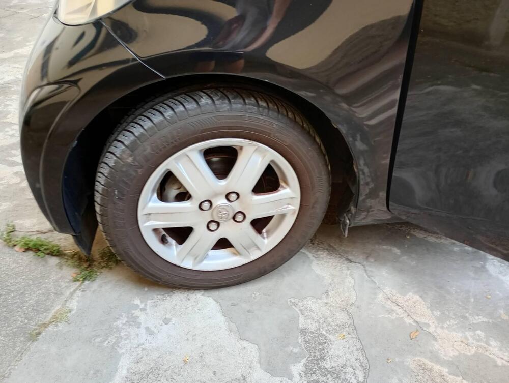 Toyota iQ usata a Firenze (5)